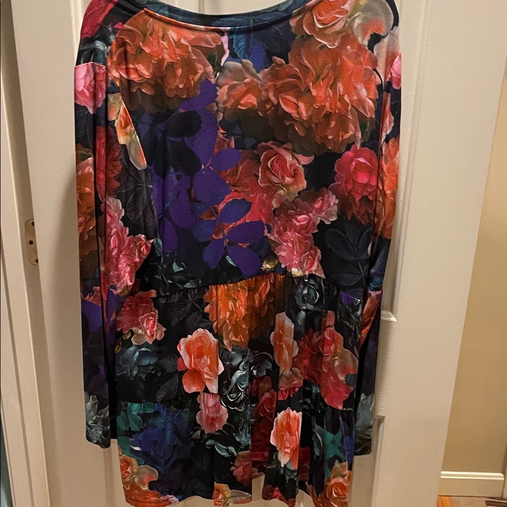 Johnny Was Floral Long Sleeve top- Black and Multicolor - Picture 4 of 4